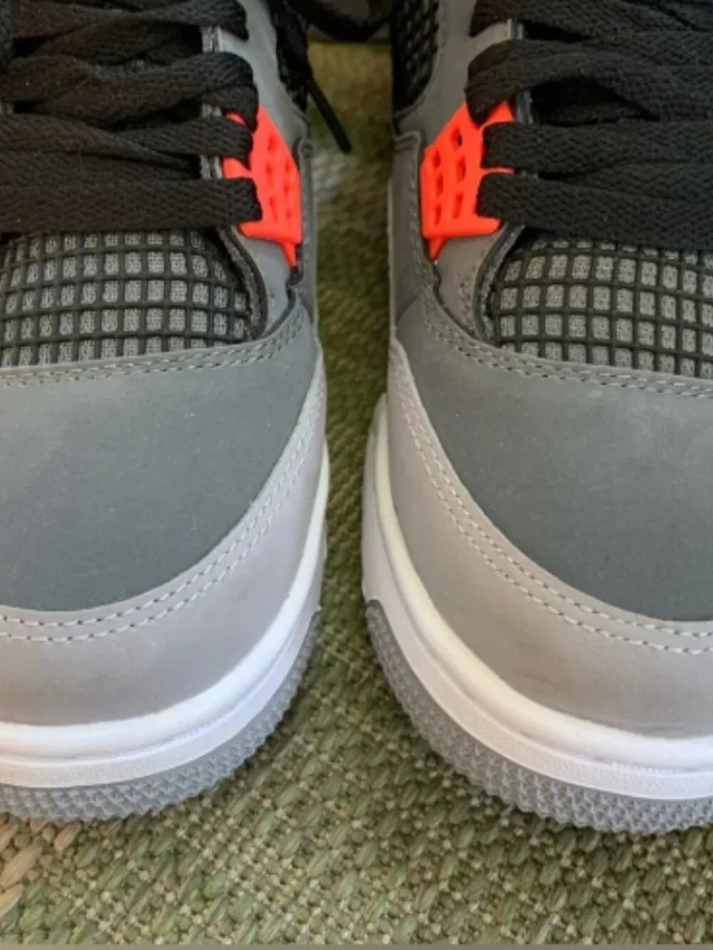 Air Jordan 4 Retro